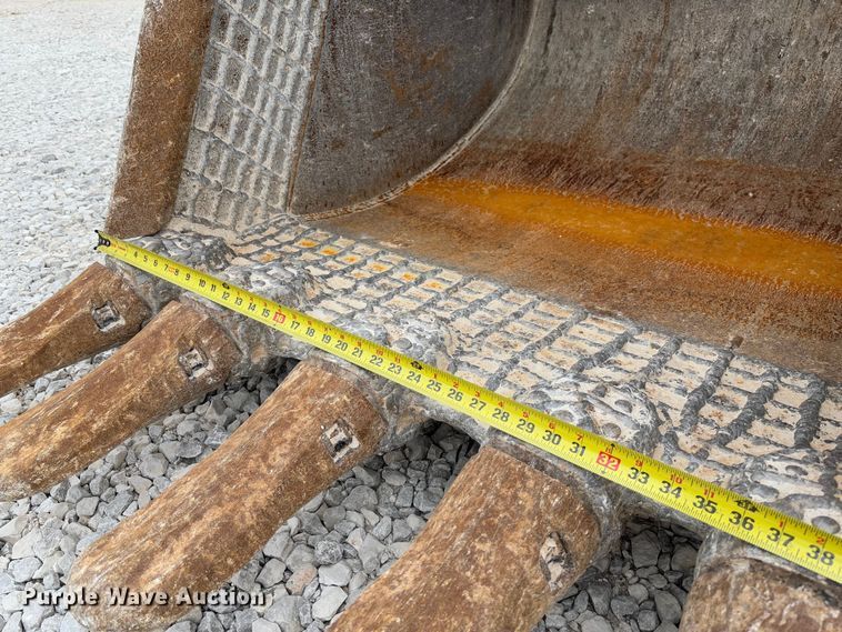 image for item FB3169 2008 Volvo EC210CL excavator