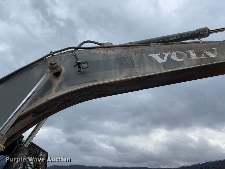 image for item FB3169 2008 Volvo EC210CL excavator