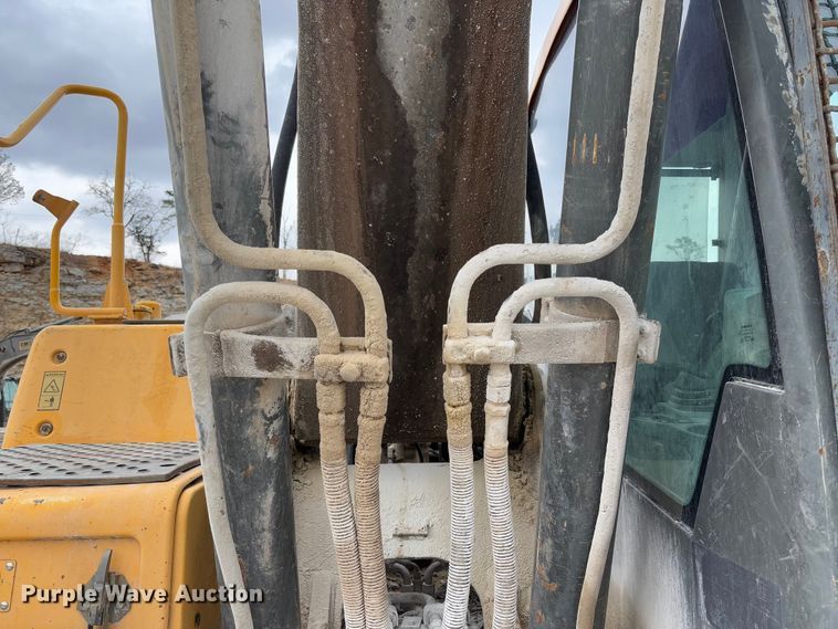 image for item FB3169 2008 Volvo EC210CL excavator