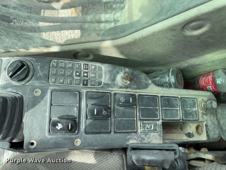 image for item FB3169 2008 Volvo EC210CL excavator