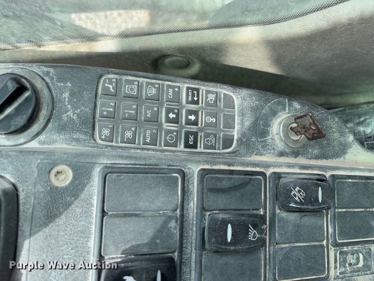 image for item FB3169 2008 Volvo EC210CL excavator