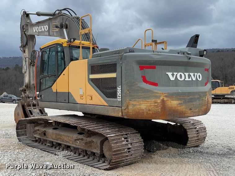 image for item FB3170 2015 Volvo EC250EL excavator