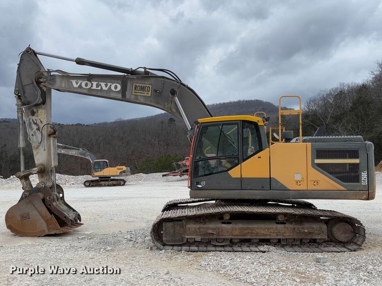 image for item FB3170 2015 Volvo EC250EL excavator