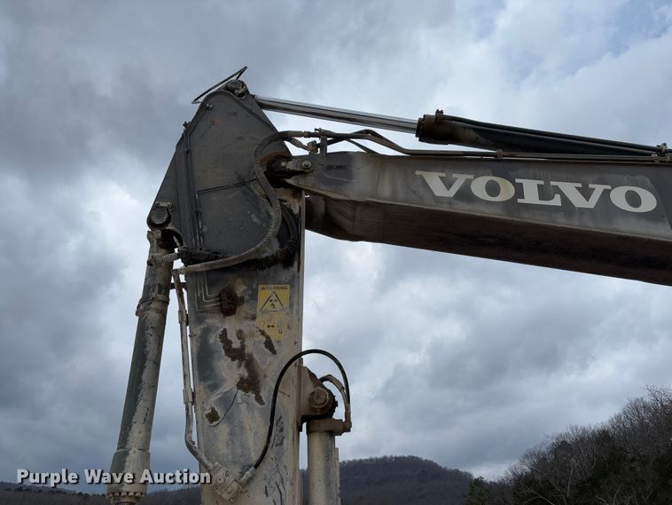 image for item FB3170 2015 Volvo EC250EL excavator