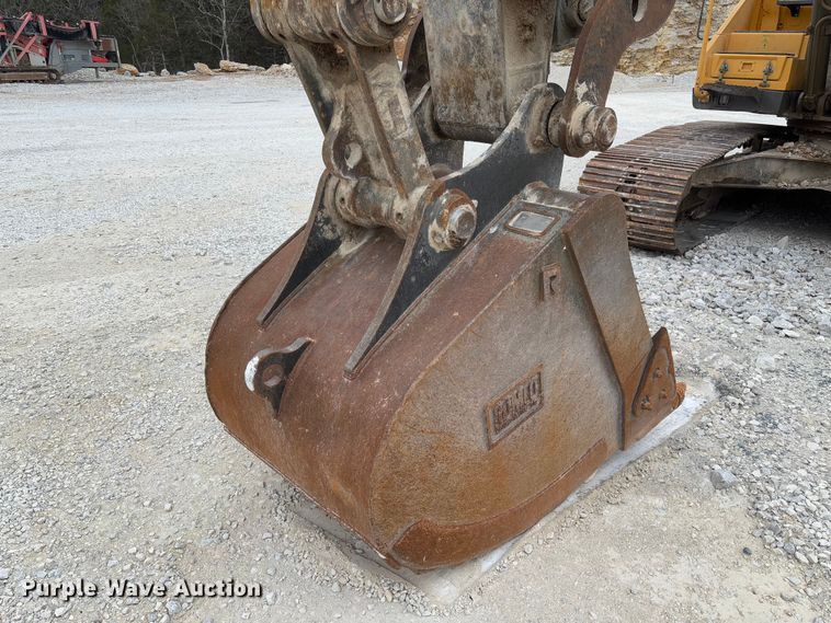 image for item FB3170 2015 Volvo EC250EL excavator
