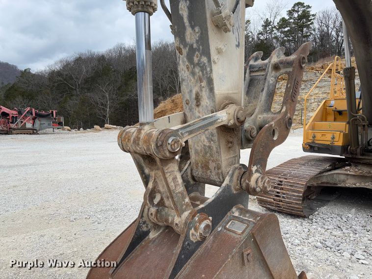 image for item FB3170 2015 Volvo EC250EL excavator