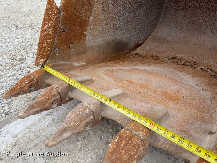 image for item FB3170 2015 Volvo EC250EL excavator