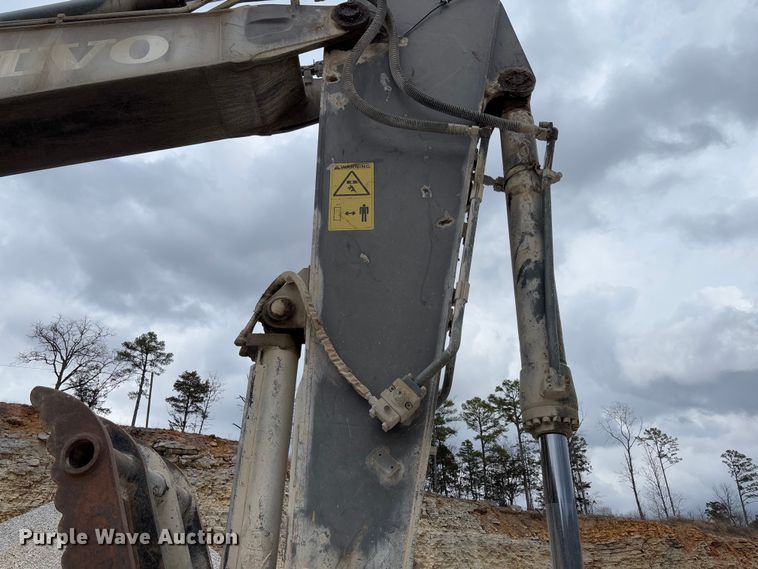 image for item FB3170 2015 Volvo EC250EL excavator