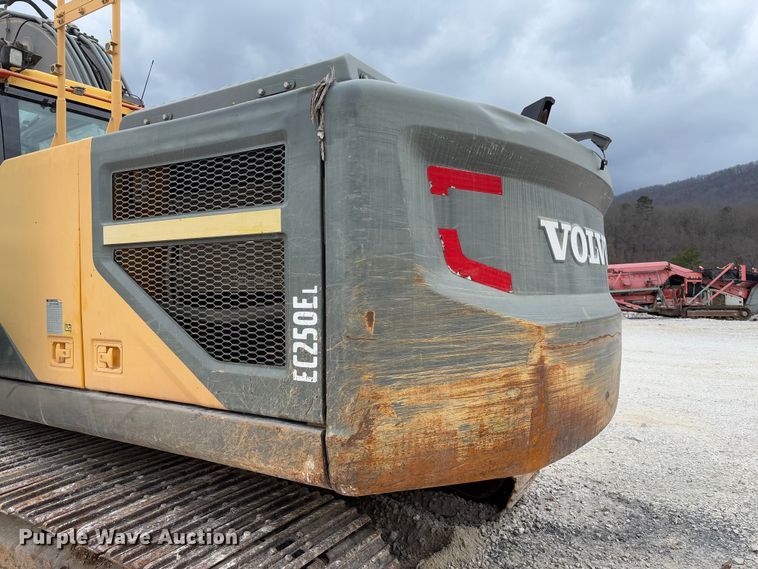 image for item FB3170 2015 Volvo EC250EL excavator