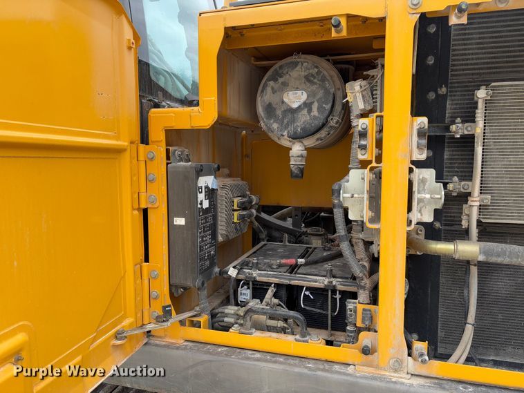 image for item FB3170 2015 Volvo EC250EL excavator