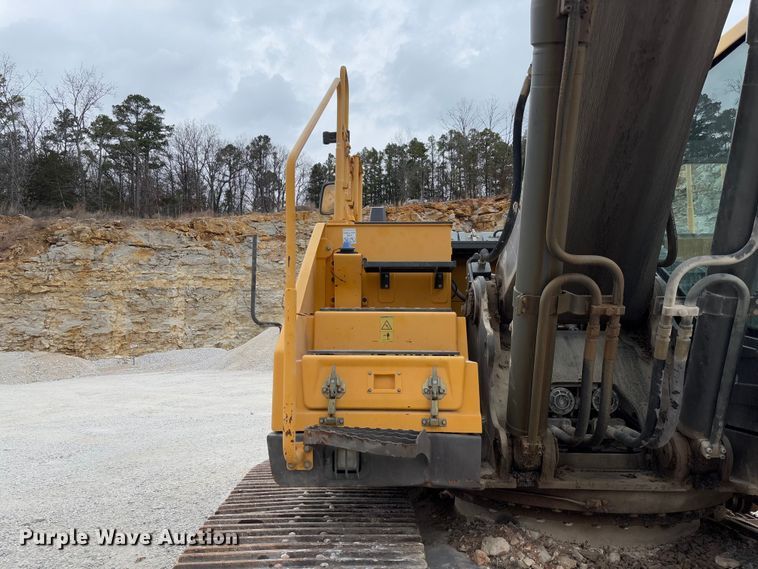 image for item FB3170 2015 Volvo EC250EL excavator