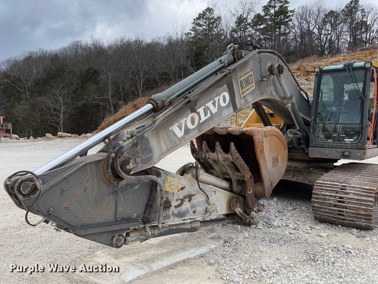 image for item FB3170 2015 Volvo EC250EL excavator