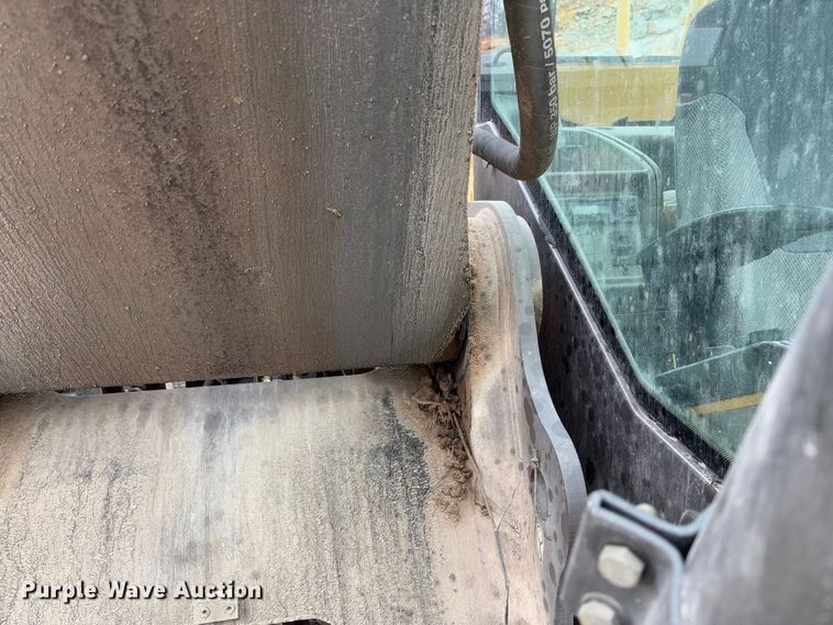 image for item FB3170 2015 Volvo EC250EL excavator