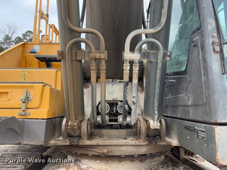 image for item FB3170 2015 Volvo EC250EL excavator