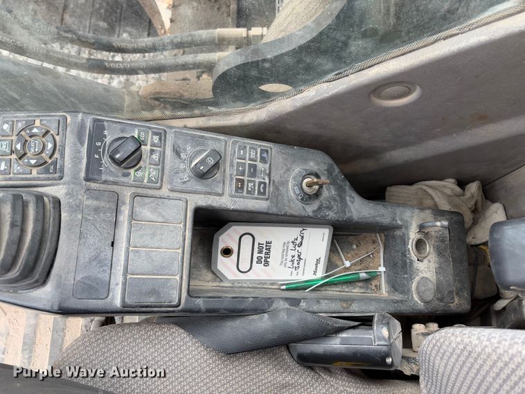 image for item FB3170 2015 Volvo EC250EL excavator