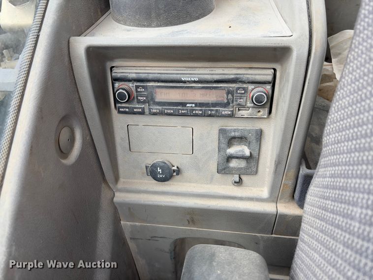 image for item FB3170 2015 Volvo EC250EL excavator