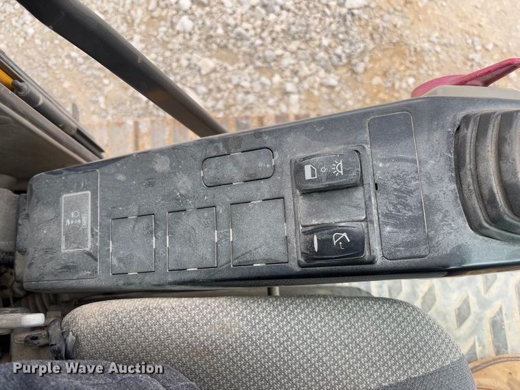 image for item FB3170 2015 Volvo EC250EL excavator