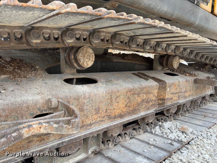 image for item FB3170 2015 Volvo EC250EL excavator