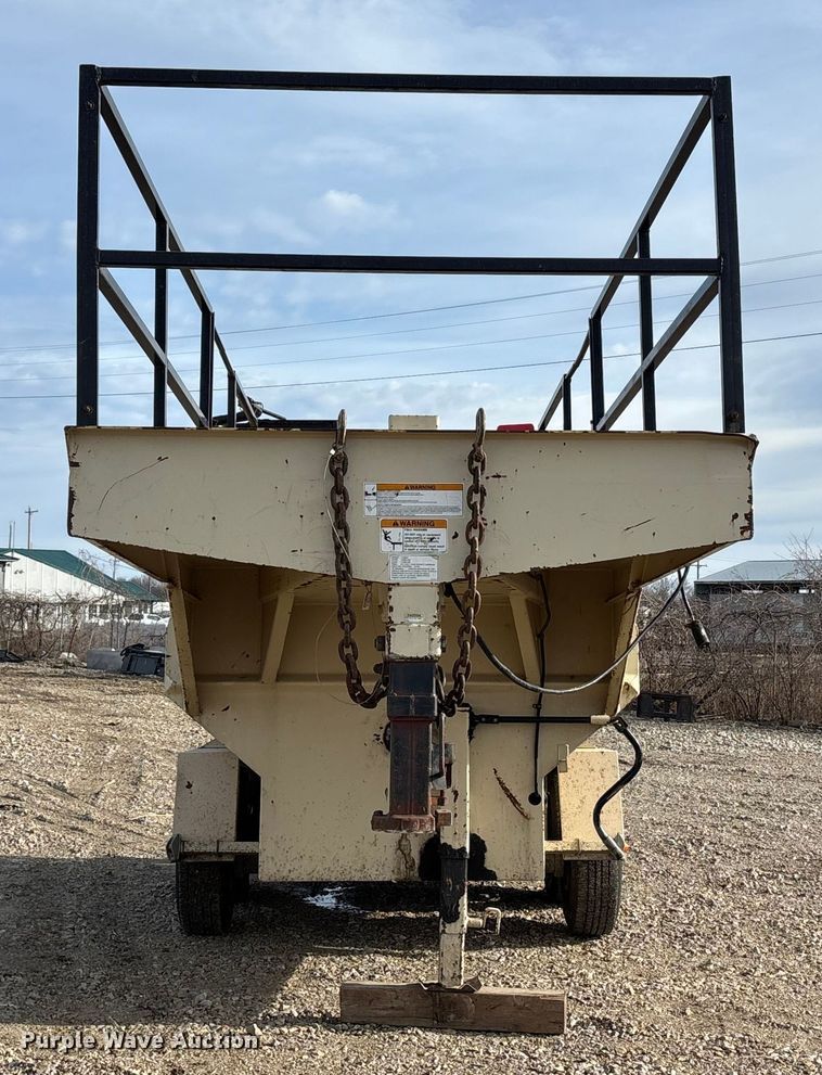 image for item FB3515 2005 Finn T-120-GN-II hydroseeder