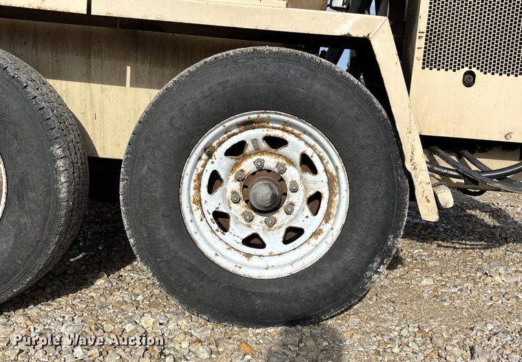 image for item FB3515 2005 Finn T-120-GN-II hydroseeder