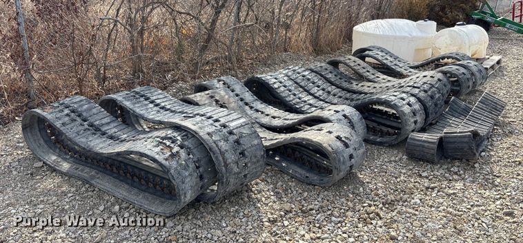 image for item FB3516 (4) sets of tracks