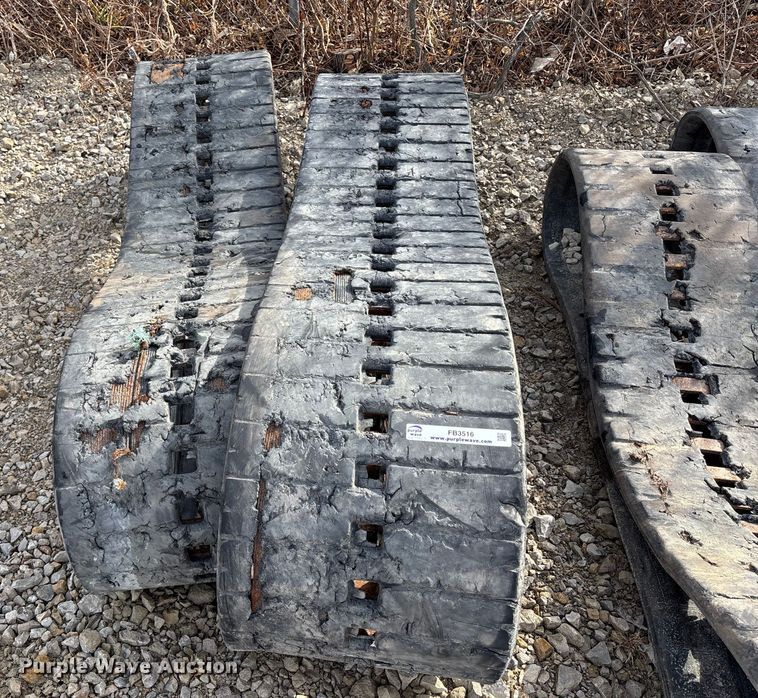 image for item FB3516 (4) sets of tracks