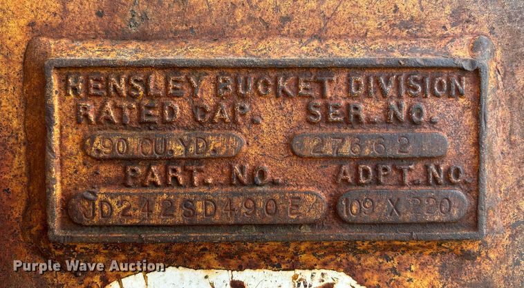 image for item FB3520 1997 John Deere 120 excavator