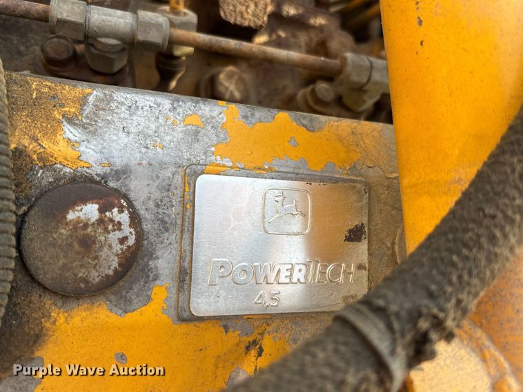 image for item FB3520 1997 John Deere 120 excavator