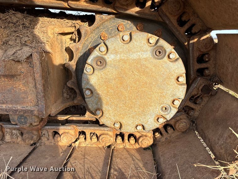 image for item FB3520 1997 John Deere 120 excavator