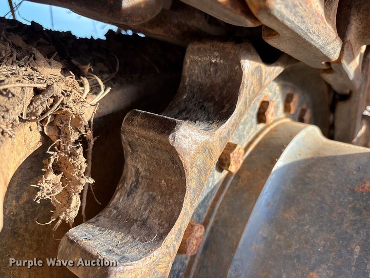 image for item FB3520 1997 John Deere 120 excavator