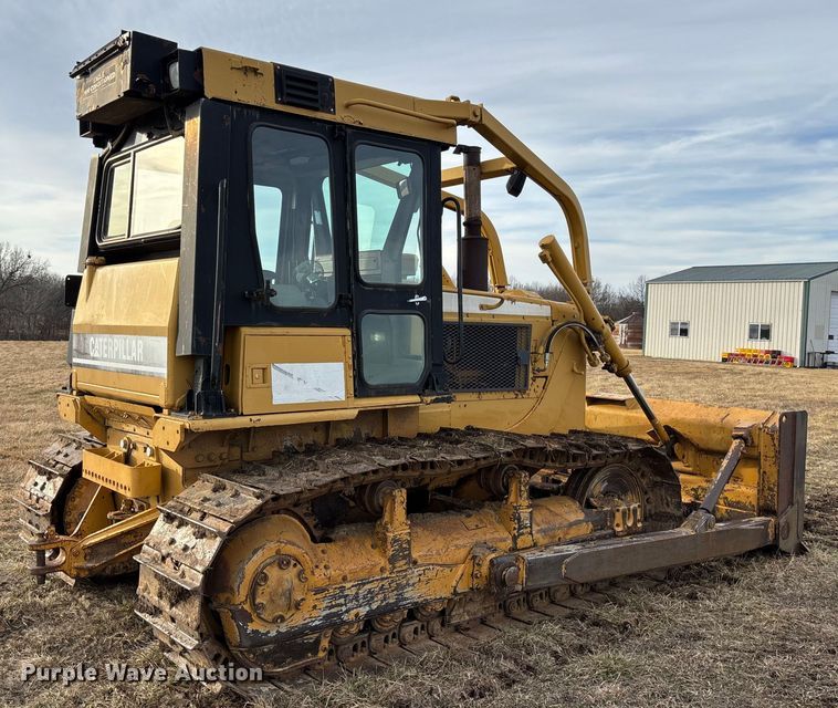 image for item FB3523 Caterpillar D6D dozer