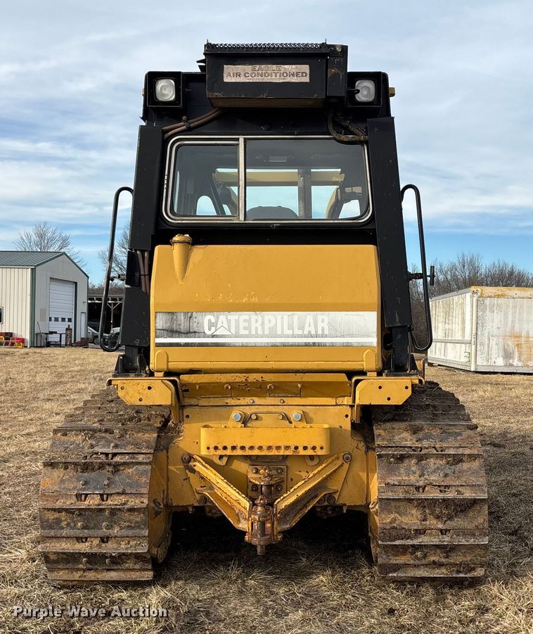 image for item FB3523 Caterpillar D6D dozer