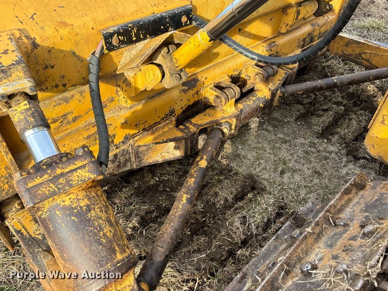 image for item FB3523 Caterpillar D6D dozer