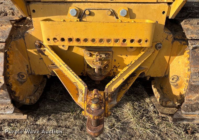 image for item FB3523 Caterpillar D6D dozer
