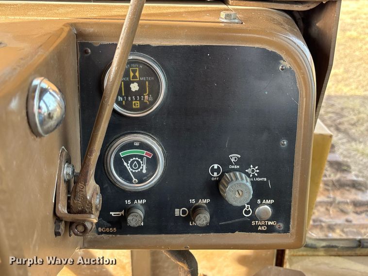 image for item FB3523 Caterpillar D6D dozer