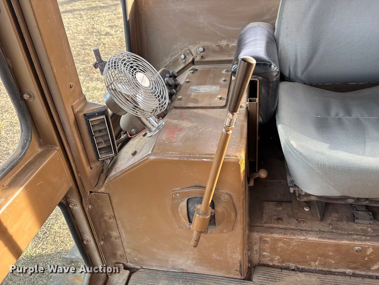 image for item FB3523 Caterpillar D6D dozer