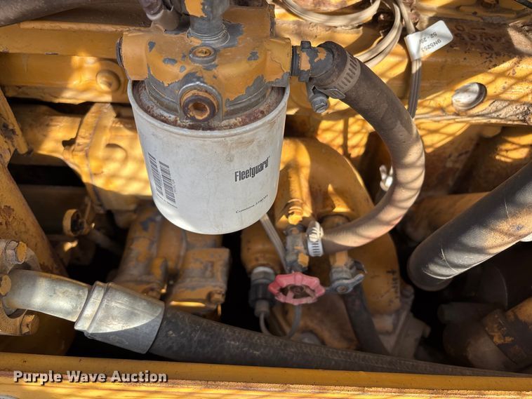 image for item FB3523 Caterpillar D6D dozer