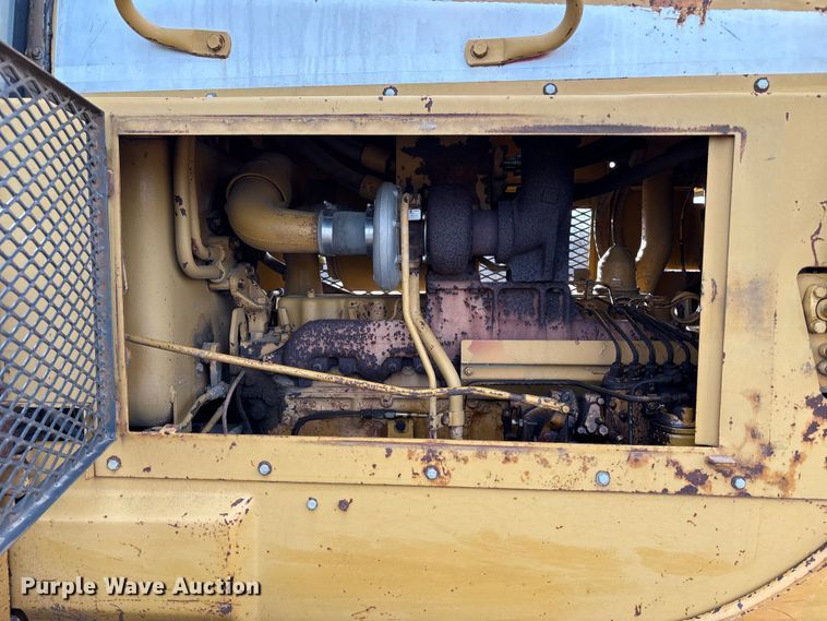 image for item FB3523 Caterpillar D6D dozer