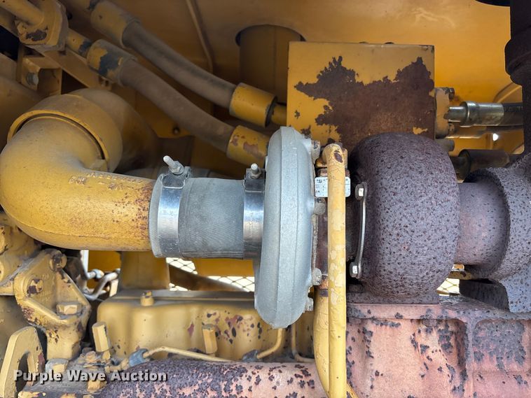 image for item FB3523 Caterpillar D6D dozer
