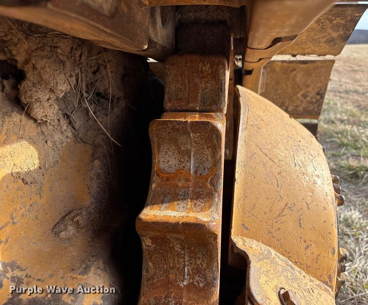 image for item FB3523 Caterpillar D6D dozer