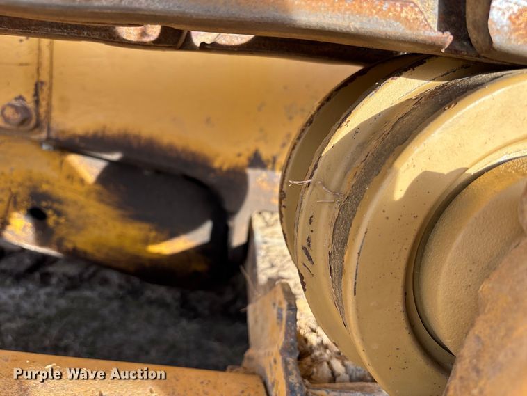 image for item FB3523 Caterpillar D6D dozer