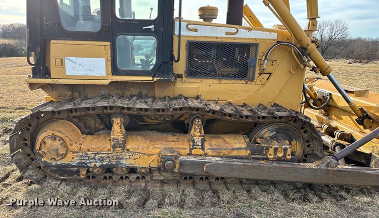 image for item FB3523 Caterpillar D6D dozer