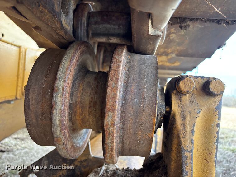 image for item FB3523 Caterpillar D6D dozer