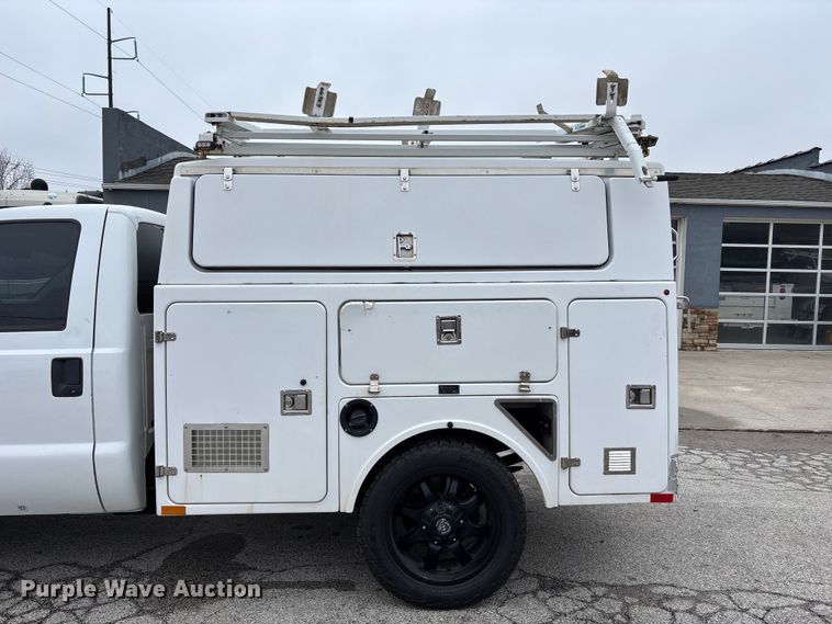 image for item FB3538 2013 Ford F350 utility bed pickup truck