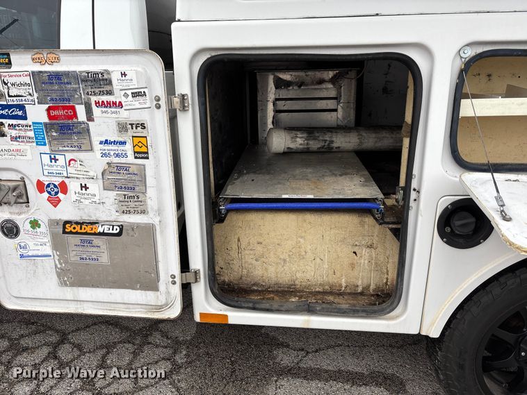 image for item FB3538 2013 Ford F350 utility bed pickup truck