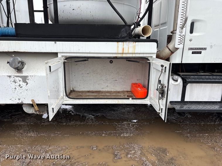 image for item FB3547 2007 Sterling Acterra fuel / lube truck