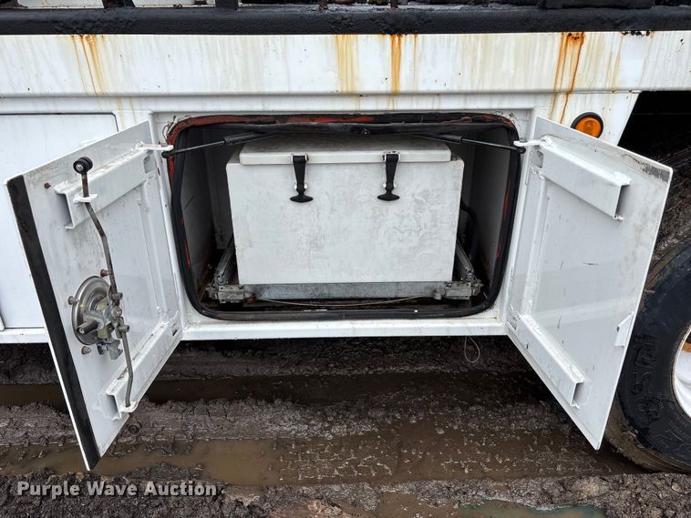 image for item FB3547 2007 Sterling Acterra fuel / lube truck