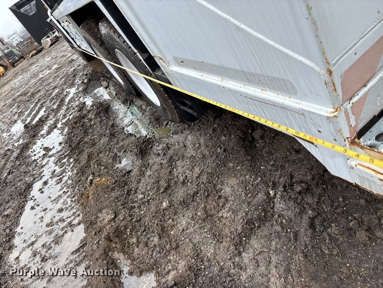 image for item FB3547 2007 Sterling Acterra fuel / lube truck