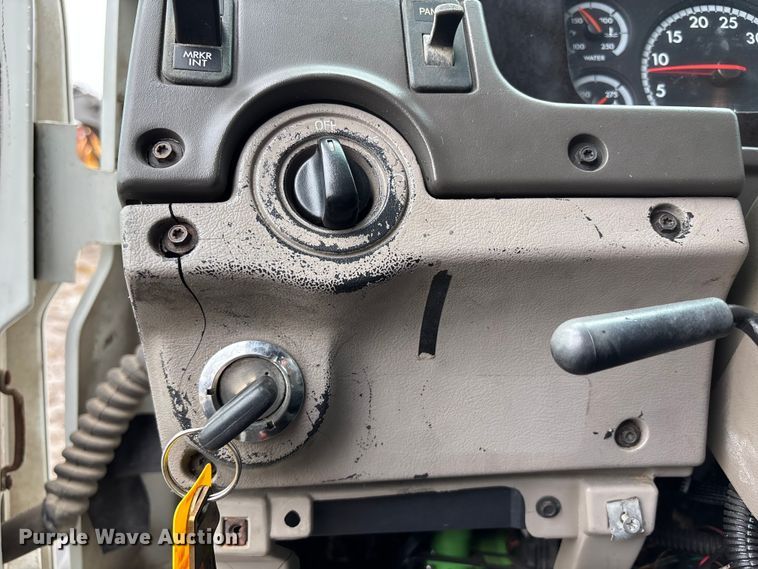 image for item FB3547 2007 Sterling Acterra fuel / lube truck