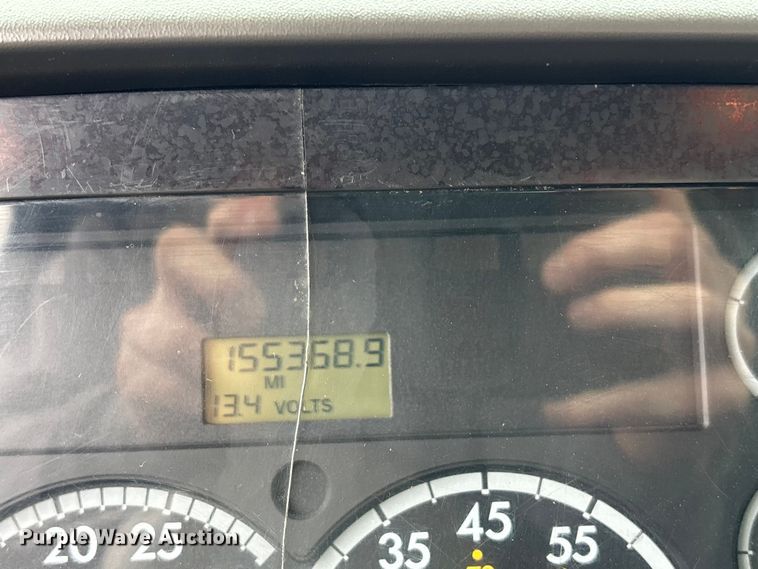 image for item FB3547 2007 Sterling Acterra fuel / lube truck